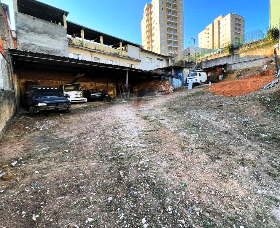 EXCELENTE TERRENO DE 500 M² COM 20 METROS DE FRENTE PARA VENDA NO MANDAQUI