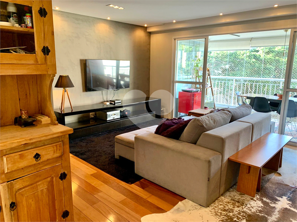 Apartamento com 111 m² - 3 quartos - 1 suíte -2 vagas - Brooklin - Cidade Monções