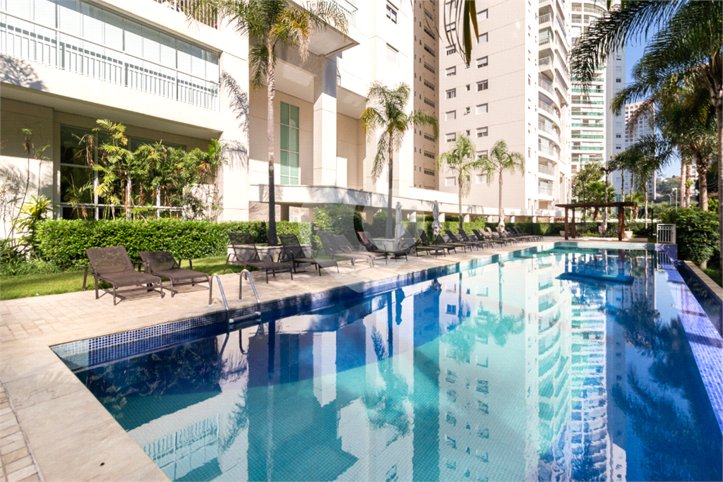 Apartamento com 111 m² - 3 quartos - 1 suíte -2 vagas - Brooklin - Cidade Monções