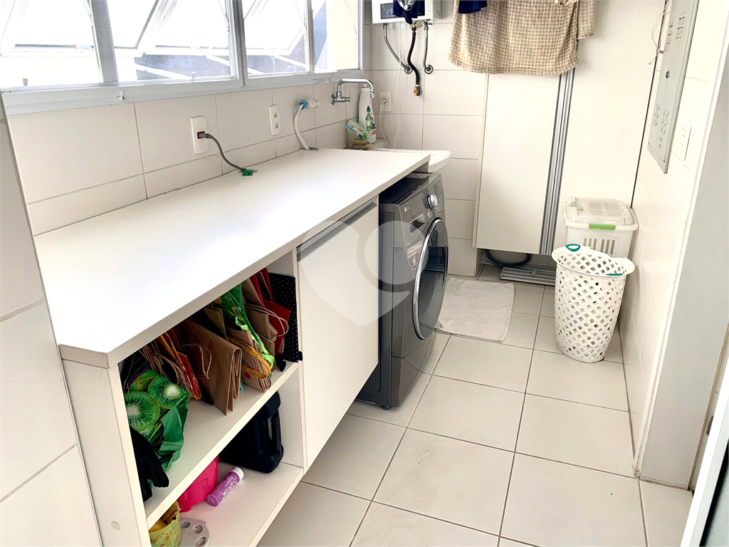 Apartamento com 111 m² - 3 quartos - 1 suíte -2 vagas - Brooklin - Cidade Monções