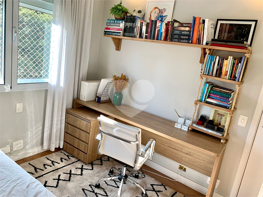 Apartamento com 111 m² - 3 quartos - 1 suíte -2 vagas - Brooklin - Cidade Monções