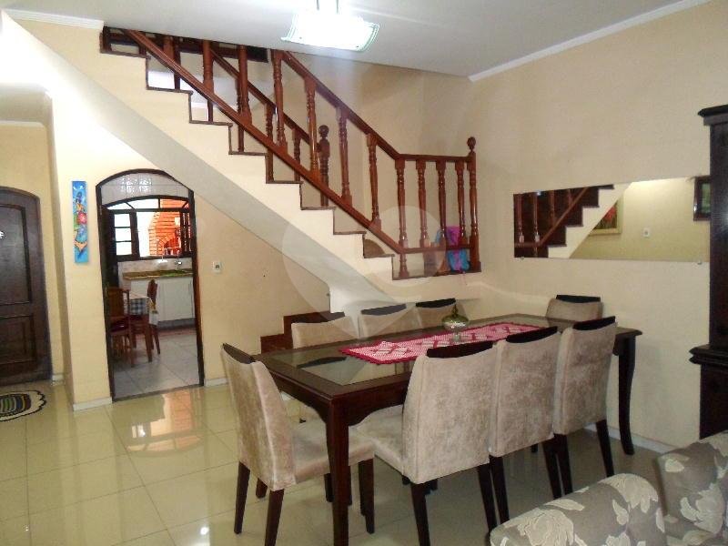 Sobrado à venda com 3 quartos, 130m² - Foto 2