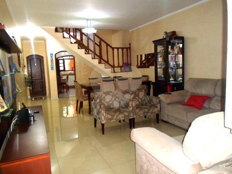 Sobrado à venda com 3 quartos, 130m² - Foto 1