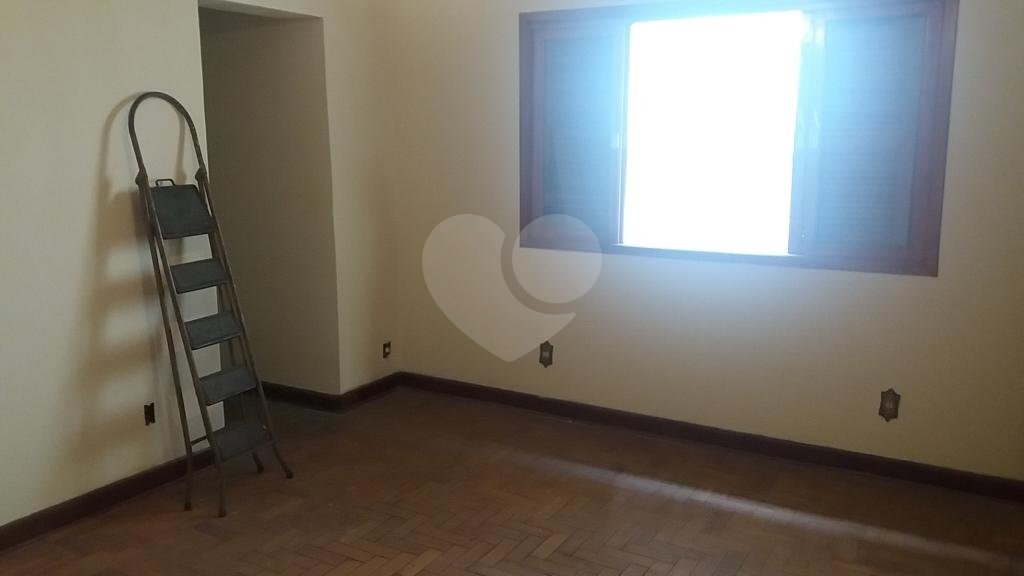 Sobrado à venda e aluguel com 3 quartos, 305m² - Foto 12