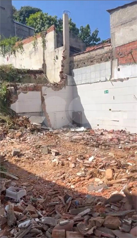 TERRENO EM ZONA COMERCIAL