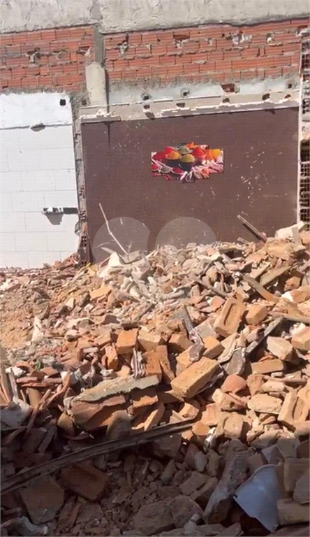 TERRENO EM ZONA COMERCIAL