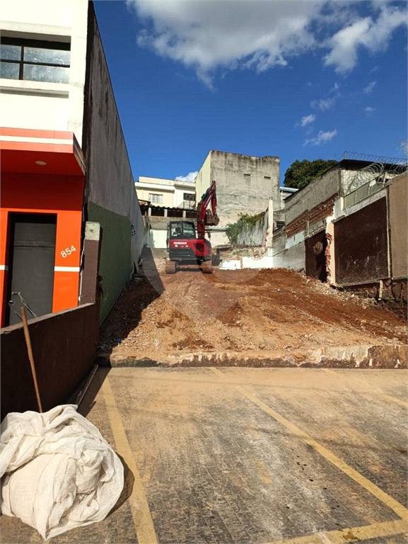TERRENO EM ZONA COMERCIAL