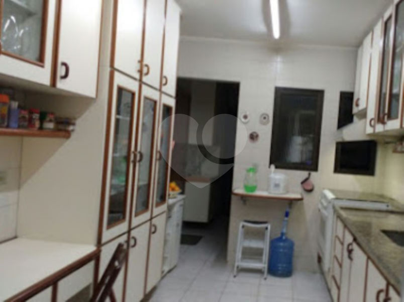 Apartamento à venda com 2 quartos, 157m² - Foto 11