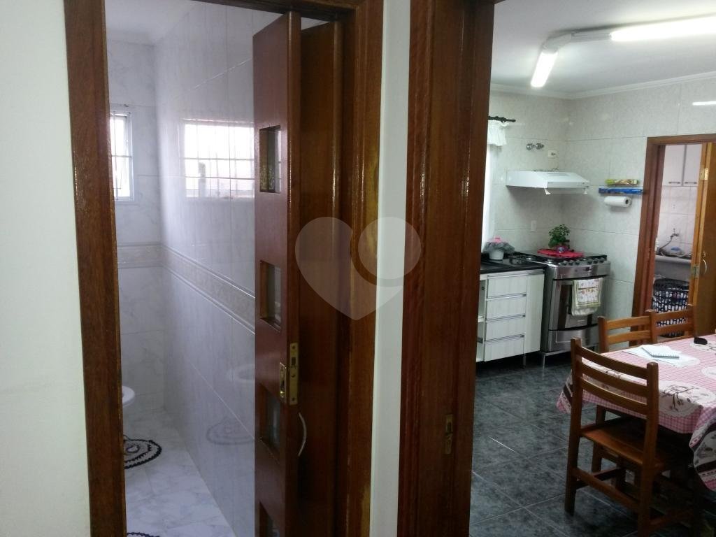 Sobrado à venda e aluguel com 3 quartos, 258m² - Foto 6