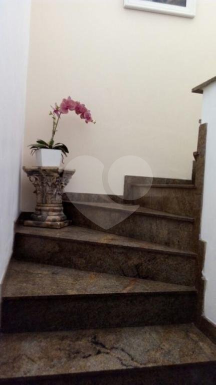 SOBRADO em VILA ROSÁLIA