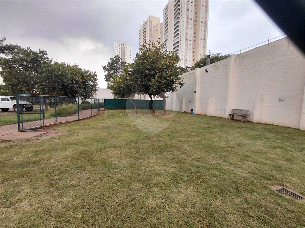 Imóvel de 69m² sala de estar de 2 ambientes com varanda e cozinha ingtegrada 2 quartos lazer completo 1 vaga Vl. Leopoldina