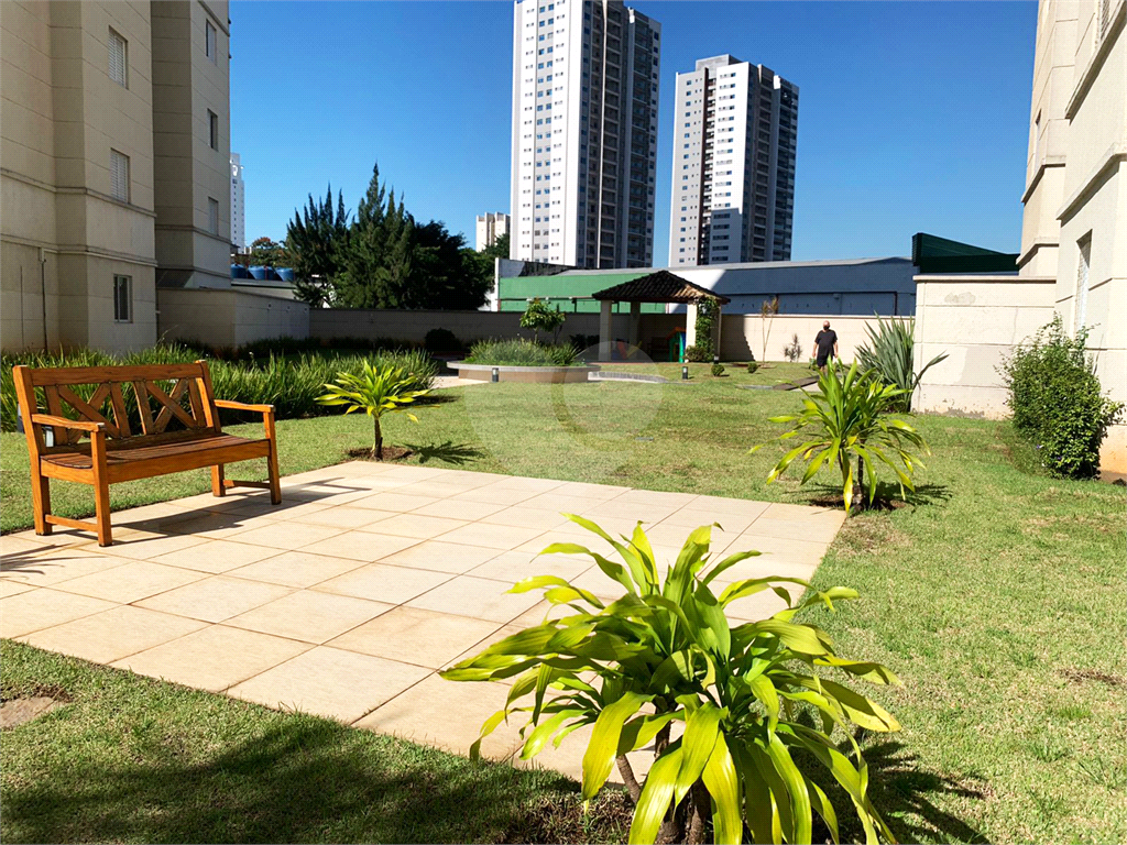 Imóvel de 69m² sala de estar de 2 ambientes com varanda e cozinha ingtegrada 2 quartos lazer completo 1 vaga Vl. Leopoldina