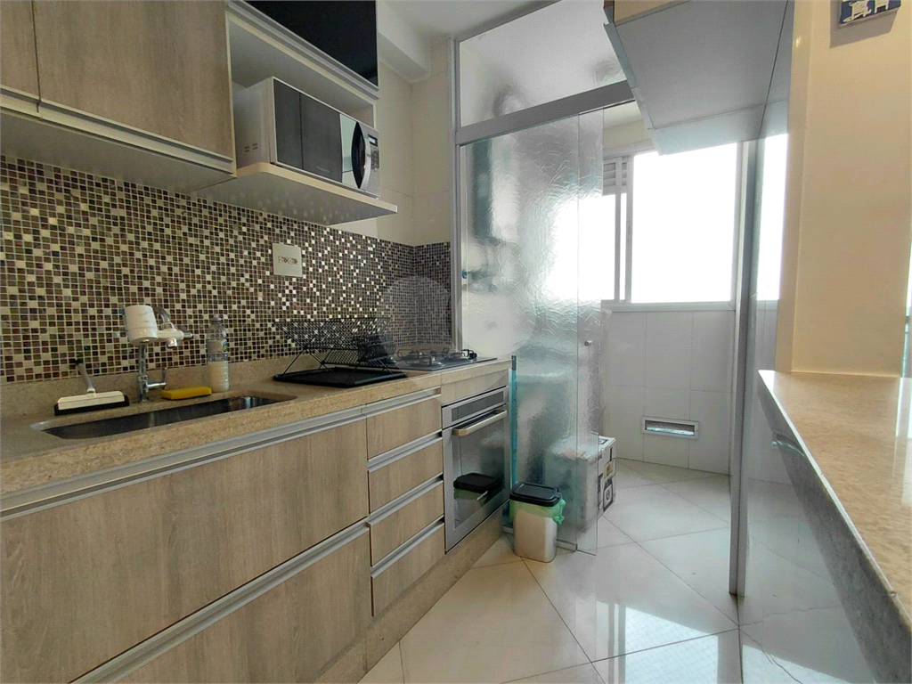 Imóvel de 69m² sala de estar de 2 ambientes com varanda e cozinha ingtegrada 2 quartos lazer completo 1 vaga Vl. Leopoldina