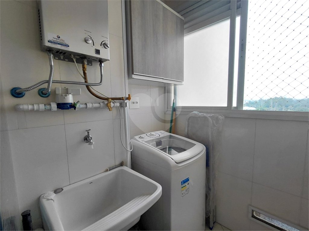 Imóvel de 69m² sala de estar de 2 ambientes com varanda e cozinha ingtegrada 2 quartos lazer completo 1 vaga Vl. Leopoldina