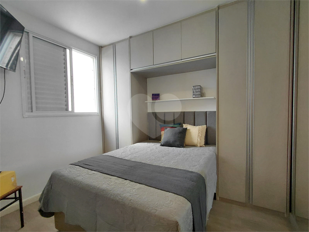 Imóvel de 69m² sala de estar de 2 ambientes com varanda e cozinha ingtegrada 2 quartos lazer completo 1 vaga Vl. Leopoldina