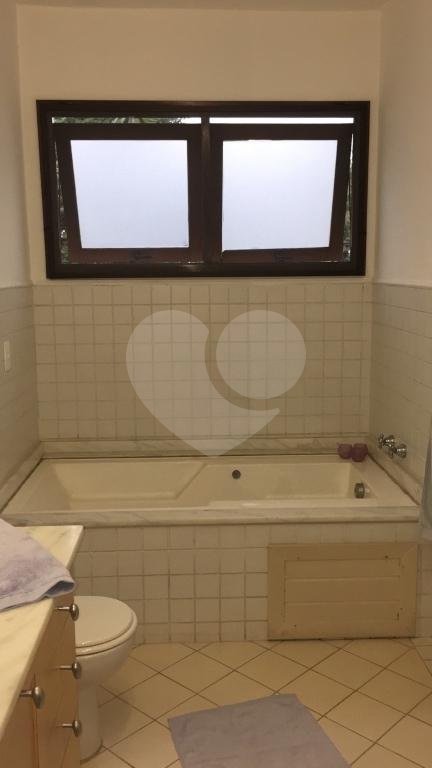 Casa Residencial XI Alphaville 3 Dormitórios 3 Suítes 4 Vagas