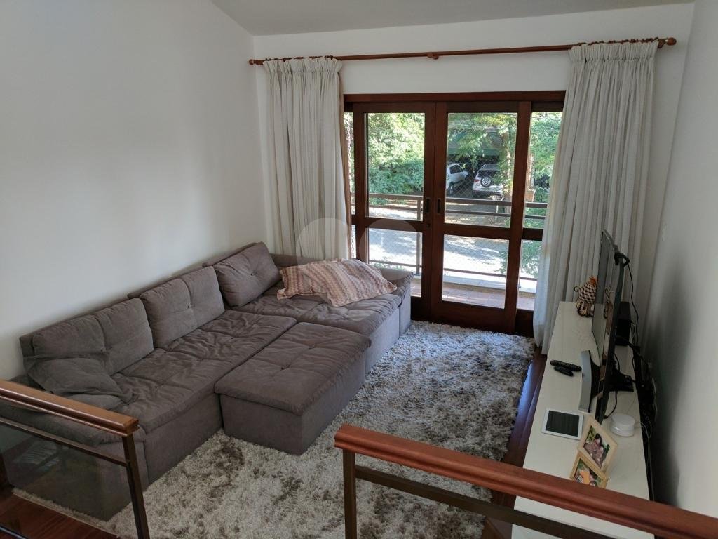 Casa Residencial XI Alphaville 3 Dormitórios 3 Suítes 4 Vagas