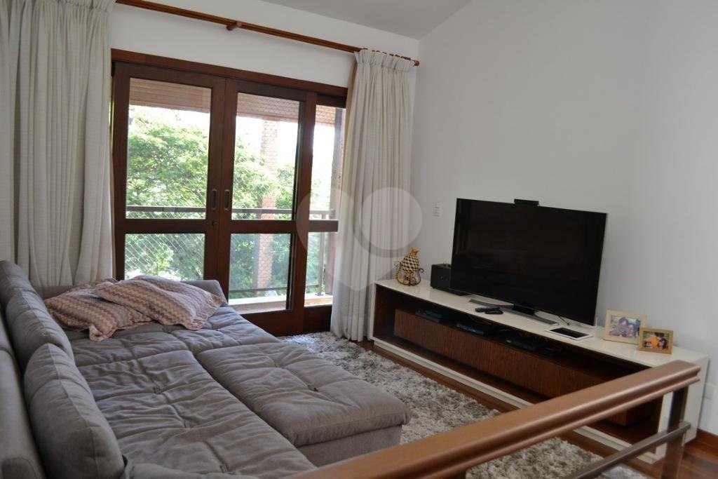 Casa Residencial XI Alphaville 3 Dormitórios 3 Suítes 4 Vagas