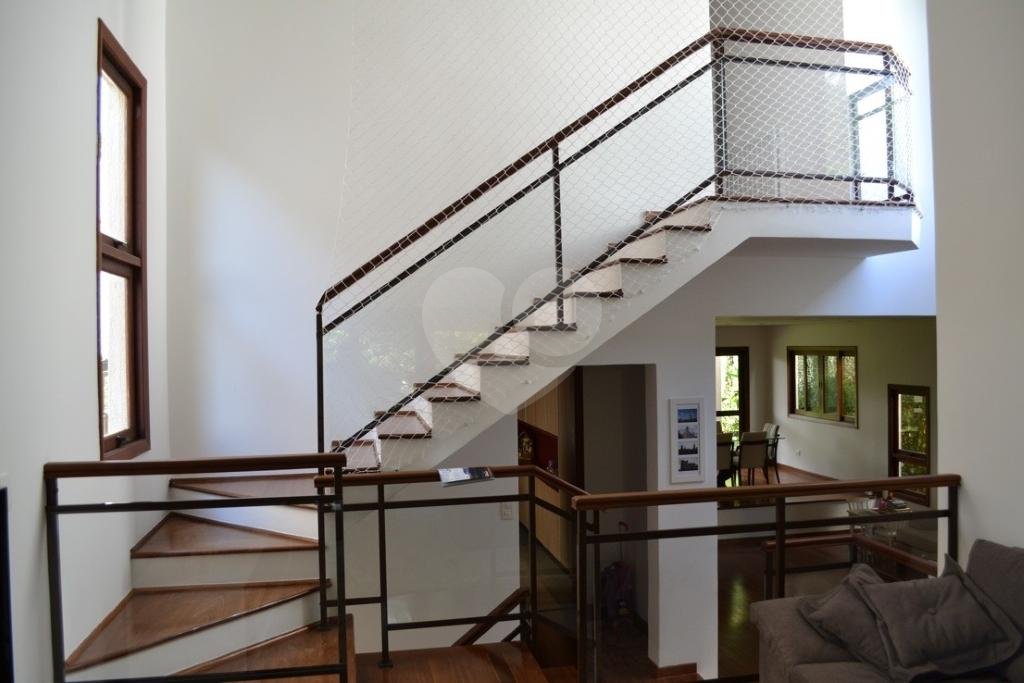 Casa Residencial XI Alphaville 3 Dormitórios 3 Suítes 4 Vagas