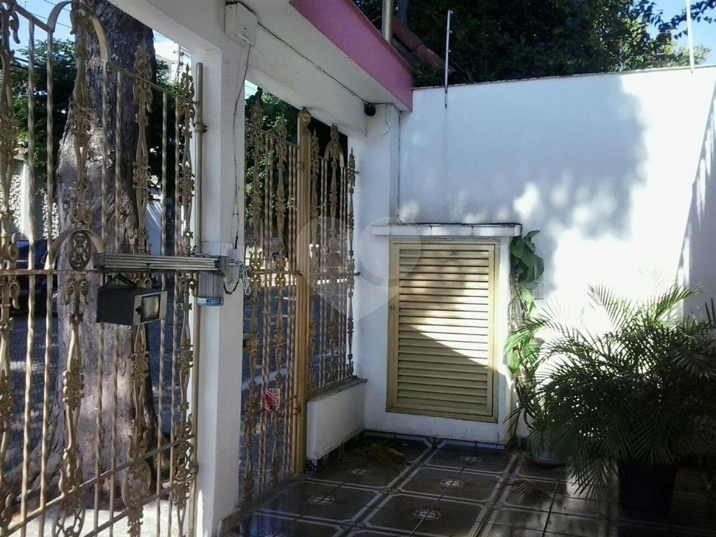 SOBRADO em VILA GALVÃO