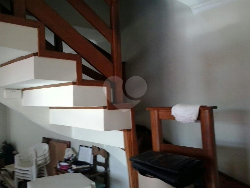 SOBRADO em VILA GALVÃO