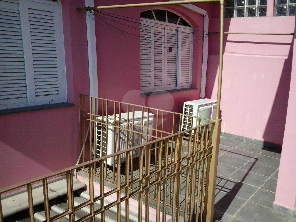 SOBRADO em VILA GALVÃO