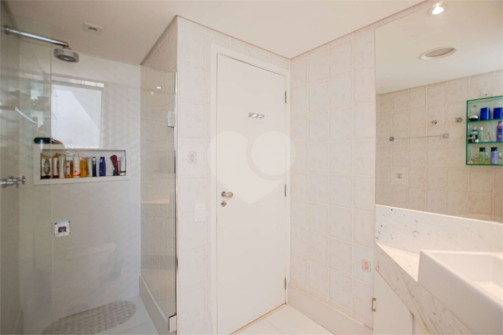 Apartamento - Perdizes - 4 Dormitórios - 157 m²