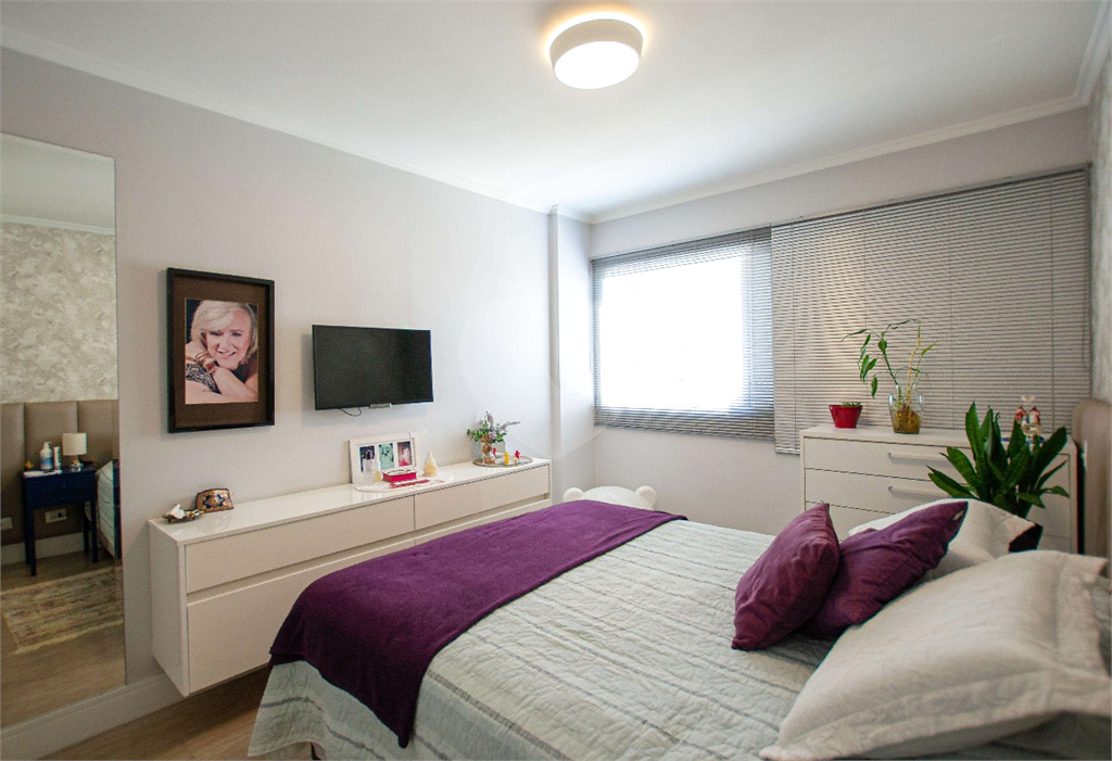 Apartamento - Perdizes - 4 Dormitórios - 157 m²