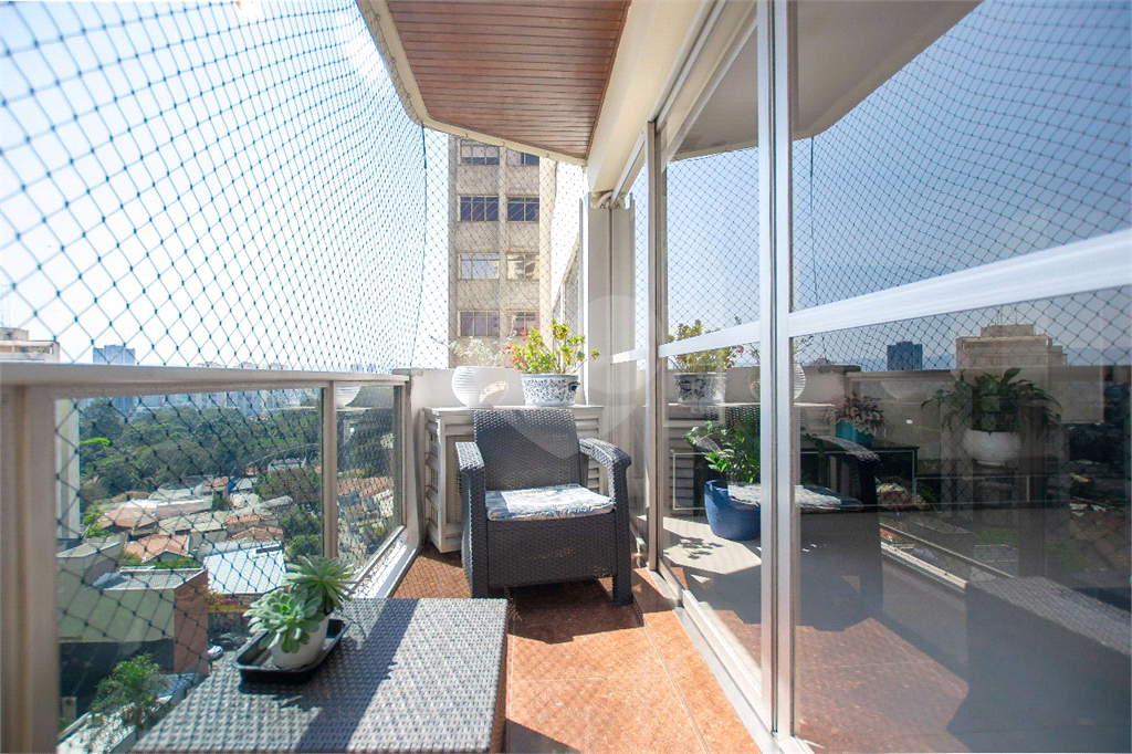 Apartamento - Perdizes - 4 Dormitórios - 157 m²