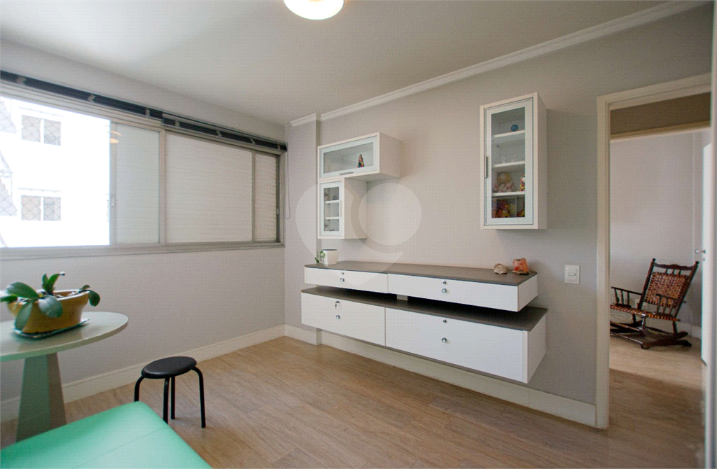 Apartamento - Perdizes - 4 Dormitórios - 157 m²