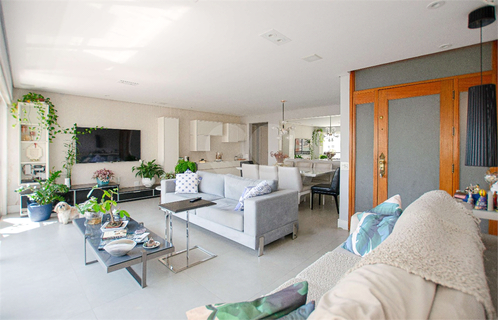 Apartamento - Perdizes - 4 Dormitórios - 157 m²