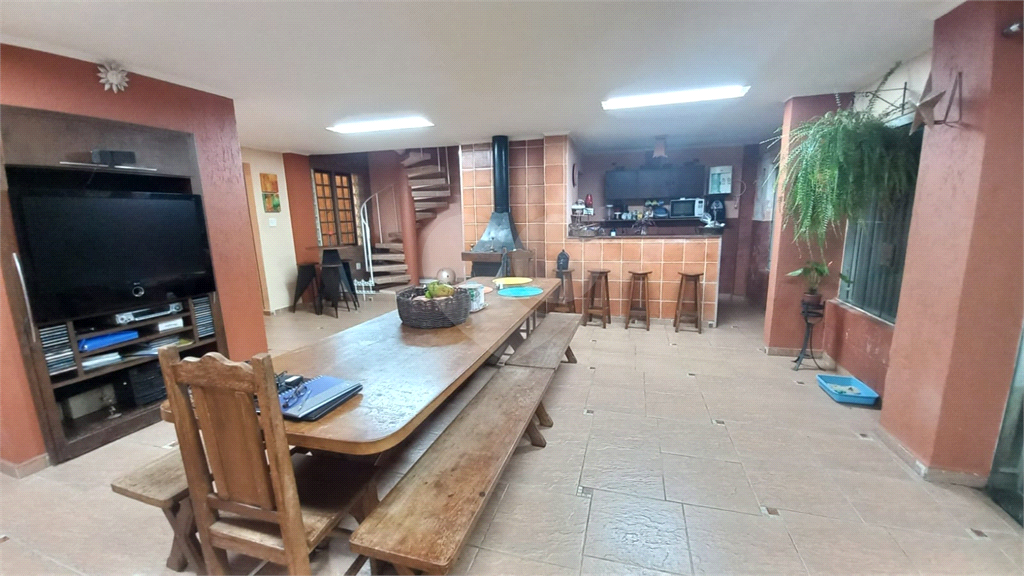 Sobrado à venda e aluguel com 4 quartos, 320m² - Foto 30