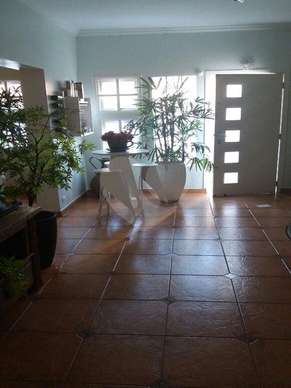 Sobrado à venda e aluguel com 4 quartos, 320m² - Foto 8