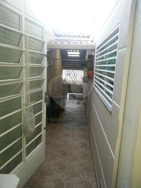 Sobrado à venda com 3 quartos, 100m² - Foto 4