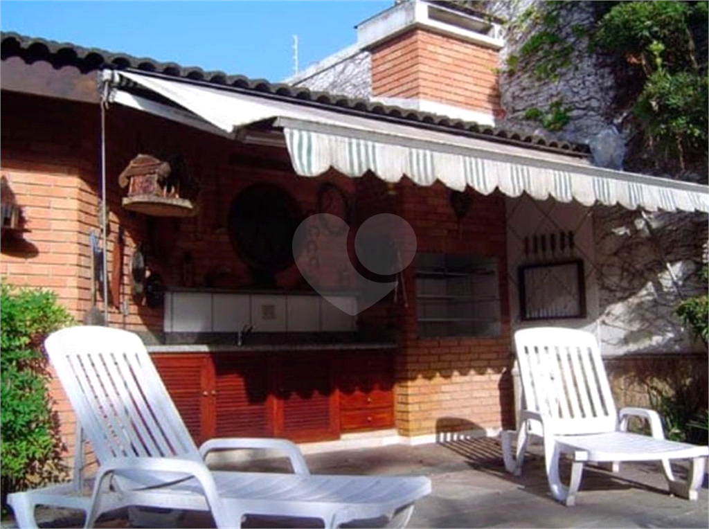 Sobrado de alto padrão no Tremembé