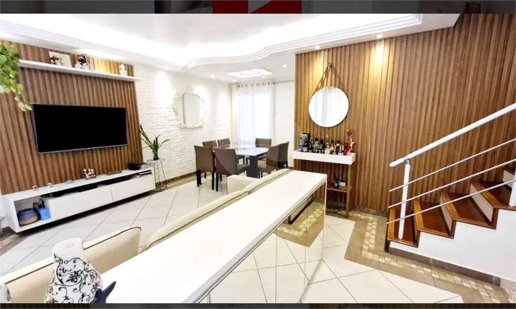 LINDO SOBRADO EM CONDOMÍNIO FECHADO NO HORTO FLORESTAL