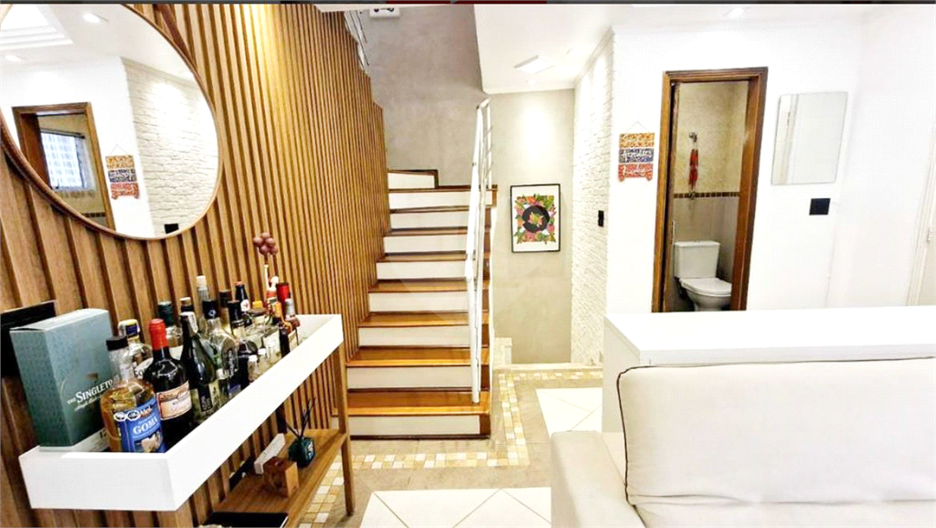 LINDO SOBRADO EM CONDOMÍNIO FECHADO NO HORTO FLORESTAL