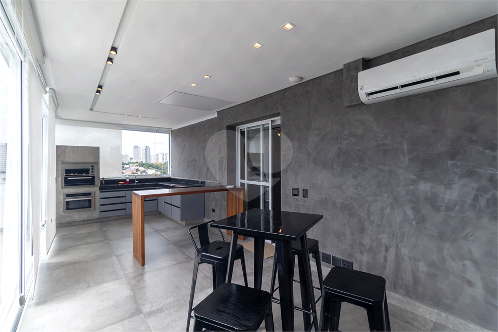 Maravilhosa Cobertura moderna com amplo terraço e lazer em Pinheiros.