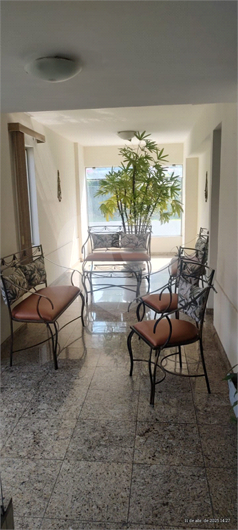 APARTAMENTO em CASA VERDE