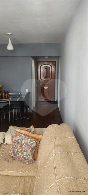 APARTAMENTO em CASA VERDE