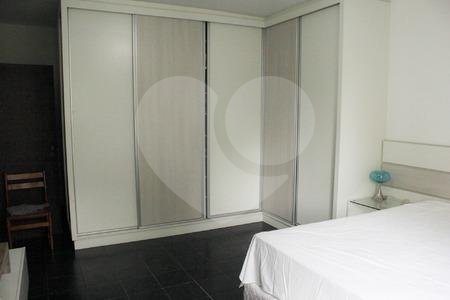 Casa de Condomínio à venda com 4 quartos, 690m² - Foto 45