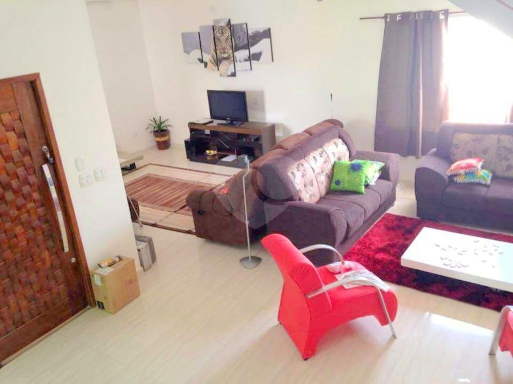 casa em itanhaem proximo a praia, com piscina, churrasqueira