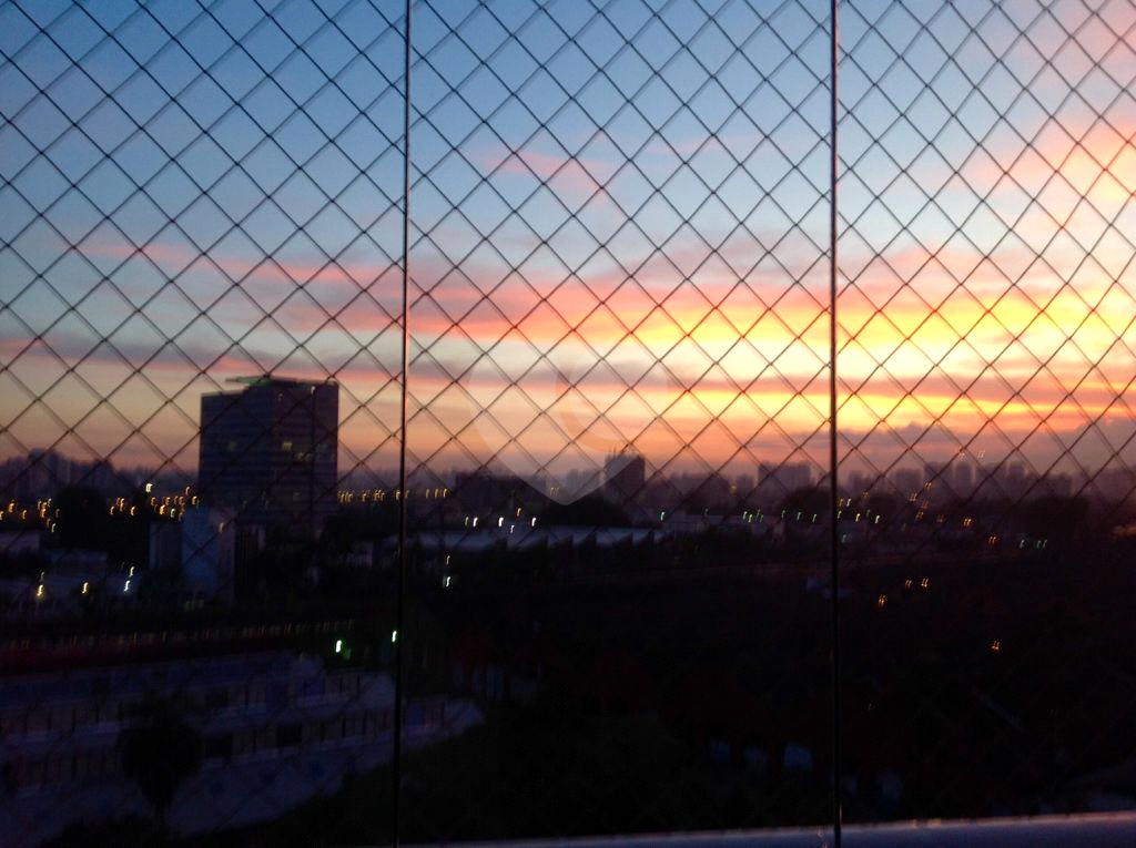 Apartamento no Alto da Lapa
