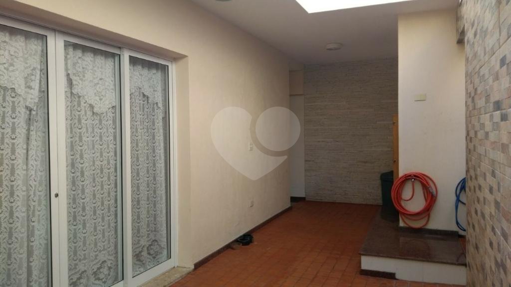 Casa à venda com 3 quartos, 144m² - Foto 11