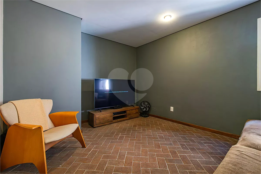 Sobrado no Alto de Pinheiros com 369 m² e Terreno com 570 m²