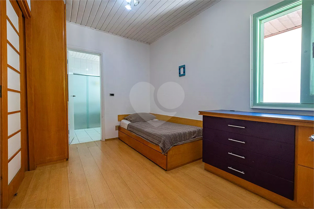 Sobrado no Alto de Pinheiros com 369 m² e Terreno com 570 m²