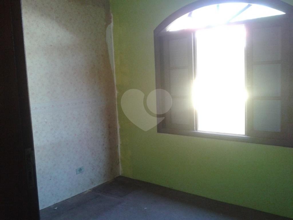 Sobrado na Vila Santos – Zona Norte em local maravilhoso e cercado de muito verde! 