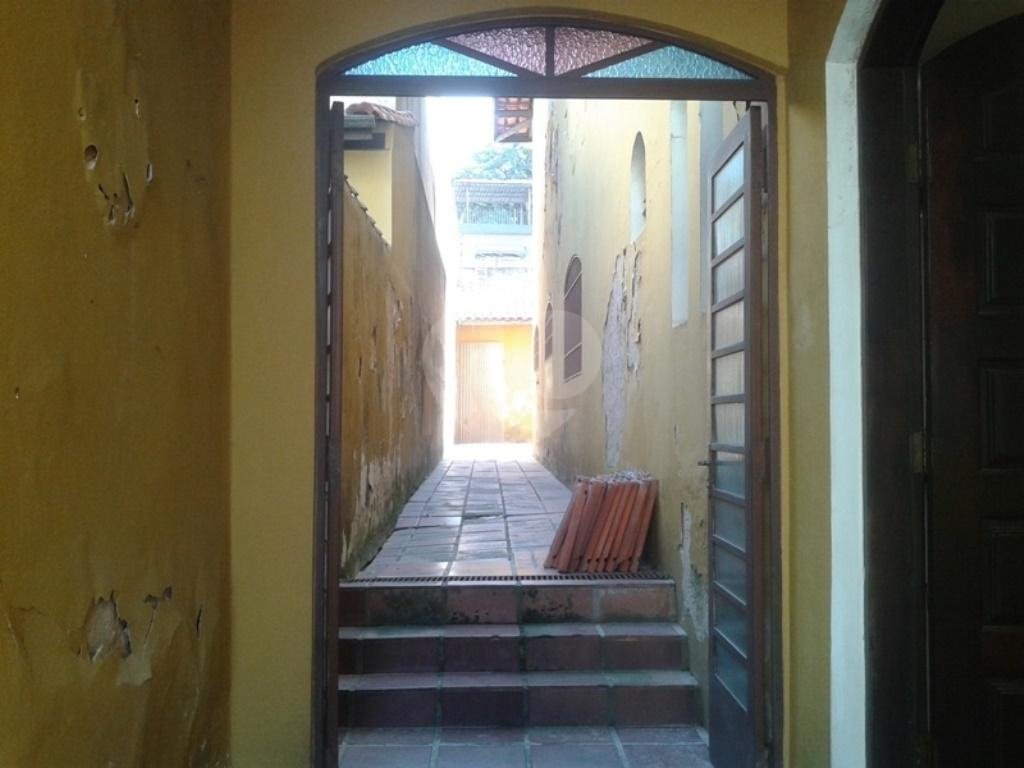 Sobrado na Vila Santos – Zona Norte em local maravilhoso e cercado de muito verde! 