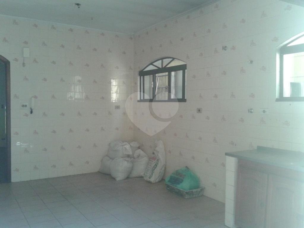 Sobrado na Vila Santos – Zona Norte em local maravilhoso e cercado de muito verde! 