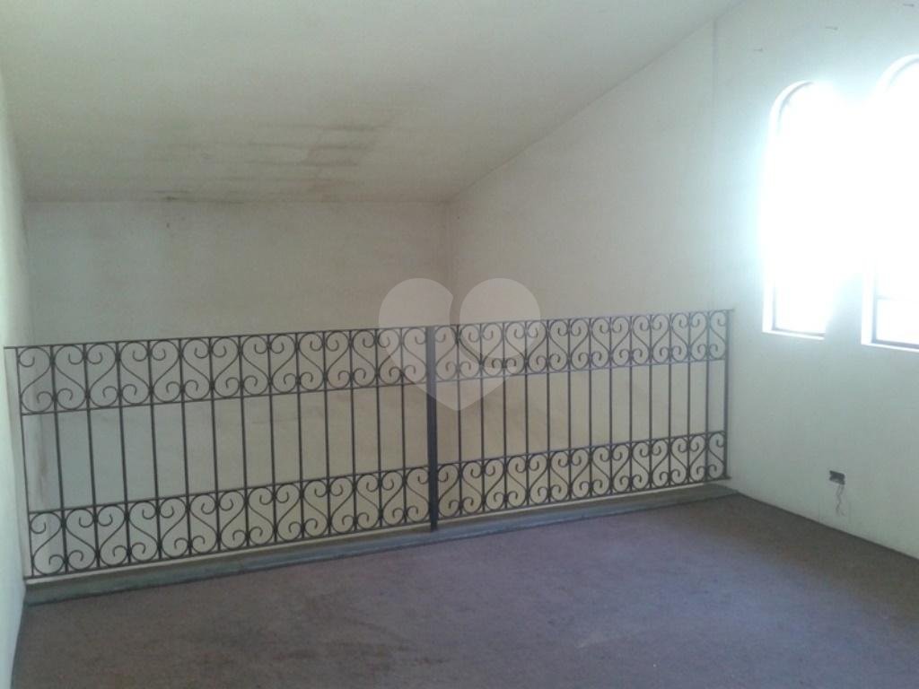 Sobrado na Vila Santos – Zona Norte em local maravilhoso e cercado de muito verde! 